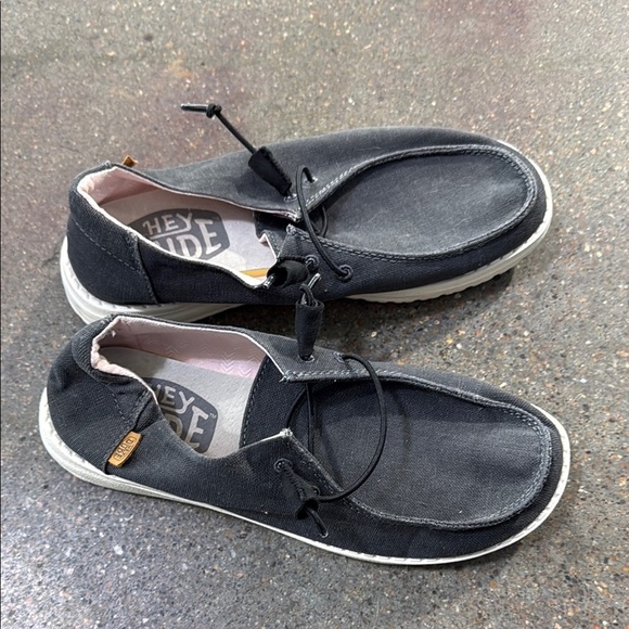 Hey Dude Black Loafers Slip-Ons Casual - Picture 2 of 4